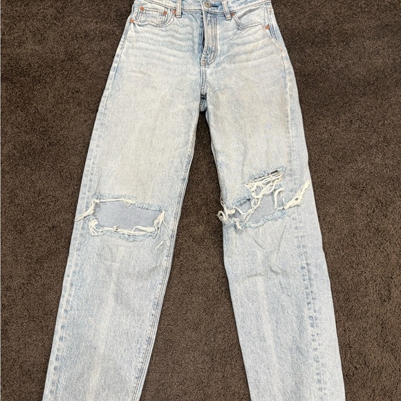 American Eagle Outfitters Denim - Light Wash Distressed Women’s Jeans